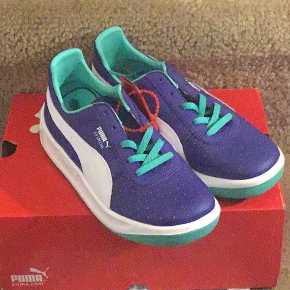 New girls puma GV special size 3 (ps)